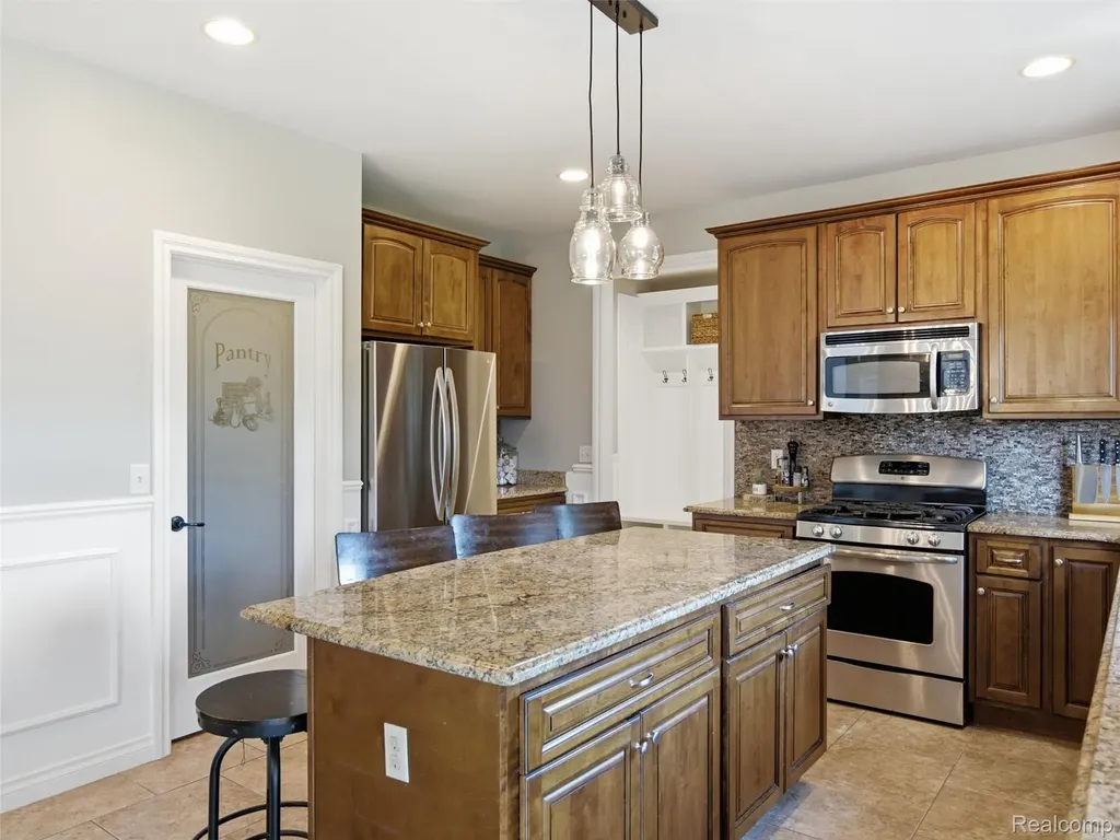 39218 Nautical Lane Harrison Charter Township MI 48045