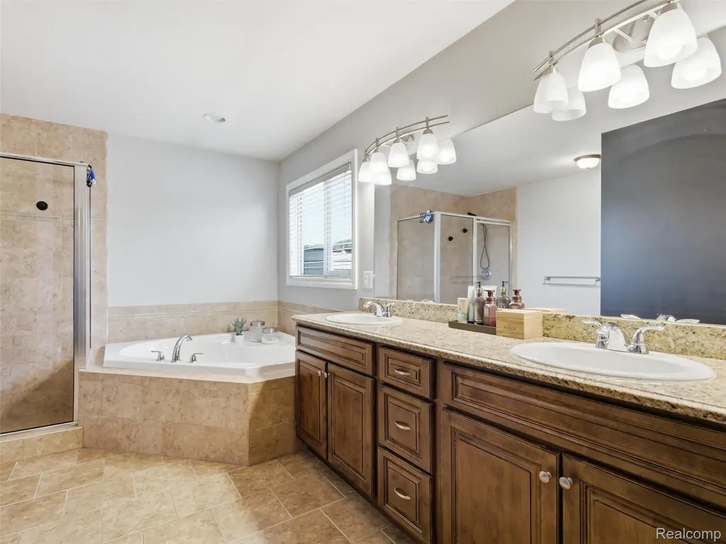 39218 Nautical Lane Harrison Charter Township MI 48045