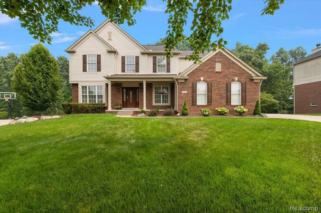 1885 Avon Glen Lane Orion Charter Township MI 48360