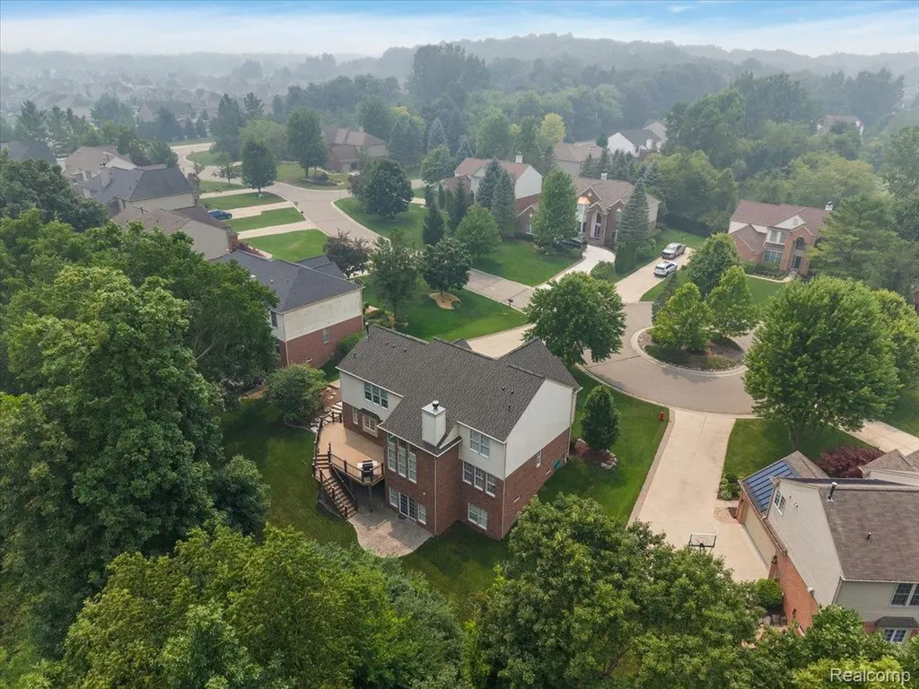 1885 Avon Glen Lane Orion Charter Township MI 48360