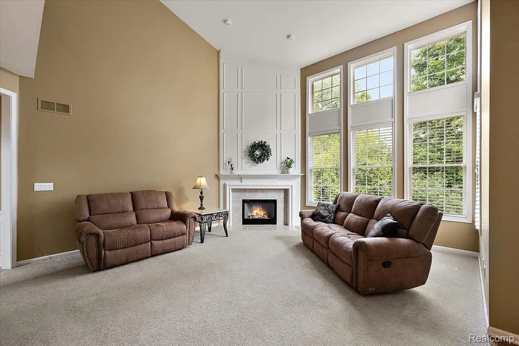 1885 Avon Glen Lane Orion Charter Township MI 48360