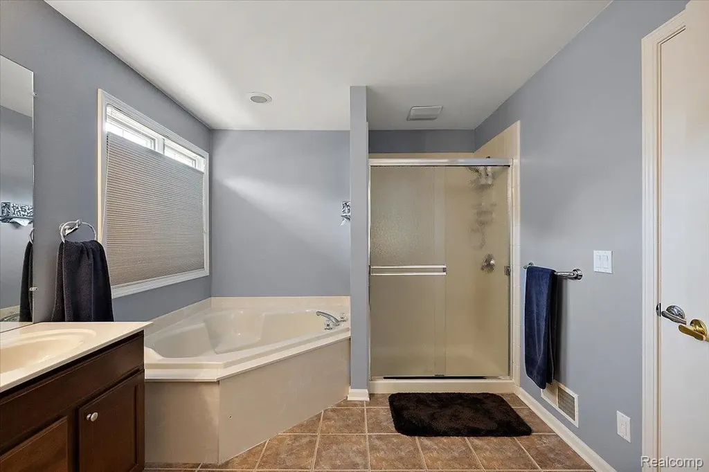 1885 Avon Glen Lane Orion Charter Township MI 48360