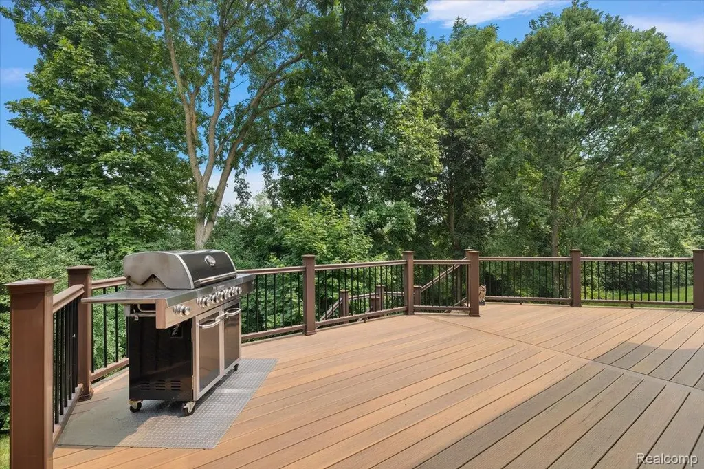 1885 Avon Glen Lane Orion Charter Township MI 48360
