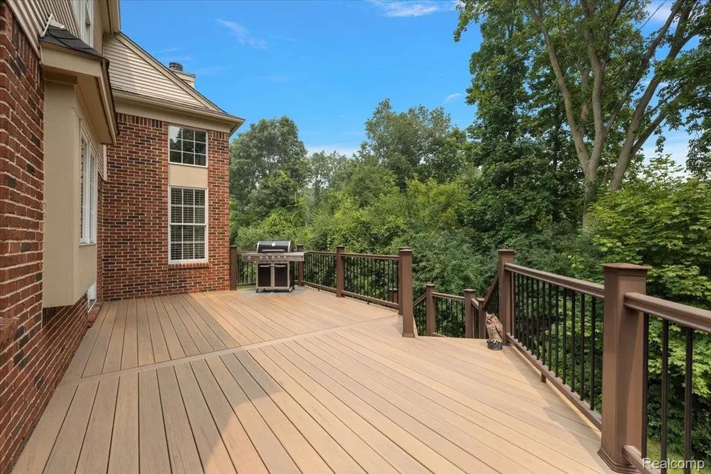 1885 Avon Glen Lane Orion Charter Township MI 48360