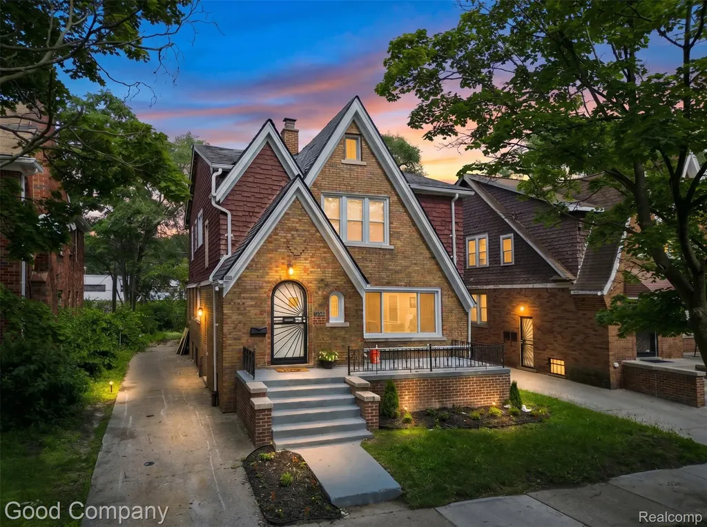 16644 Washburn Street Detroit City MI 48221