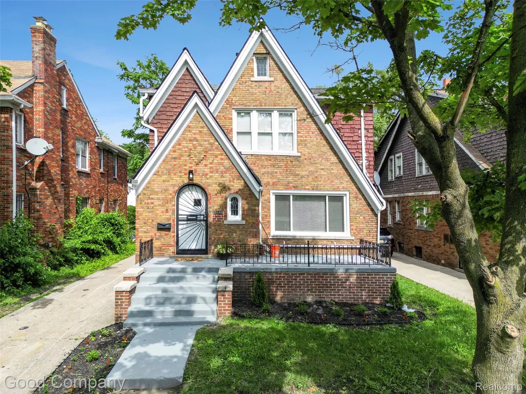16644 Washburn Street Detroit City MI 48221
