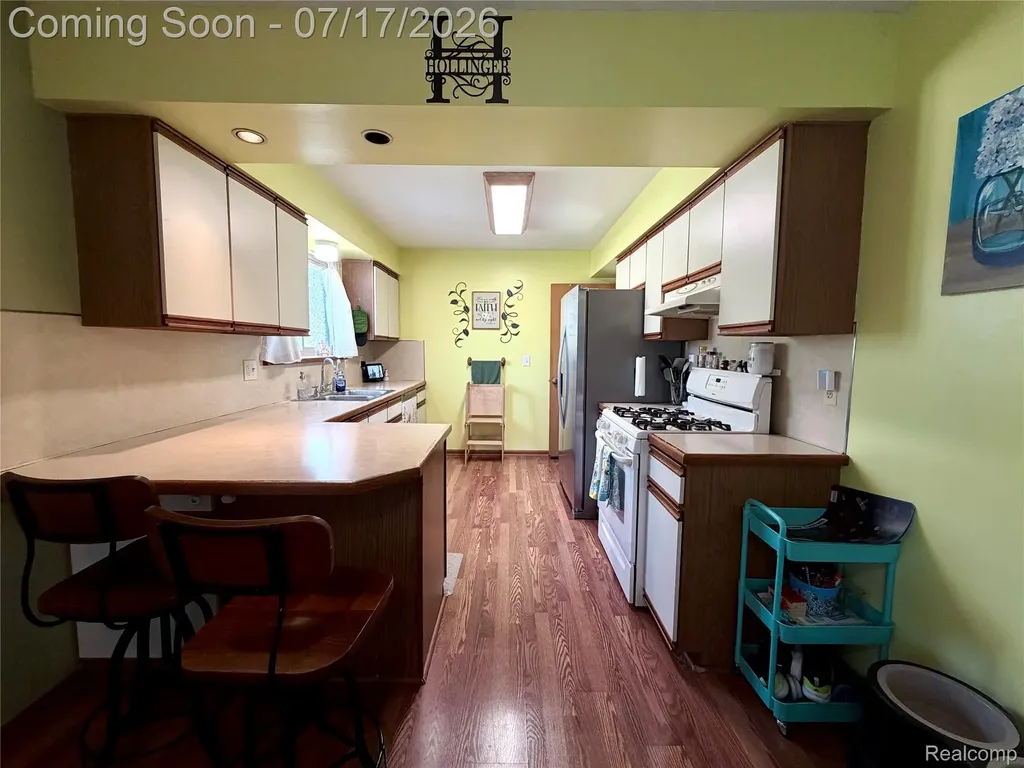 39941 Bridgeview Street Harrison Charter Township MI 48045
