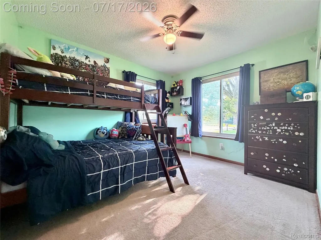 39941 Bridgeview Street Harrison Charter Township MI 48045
