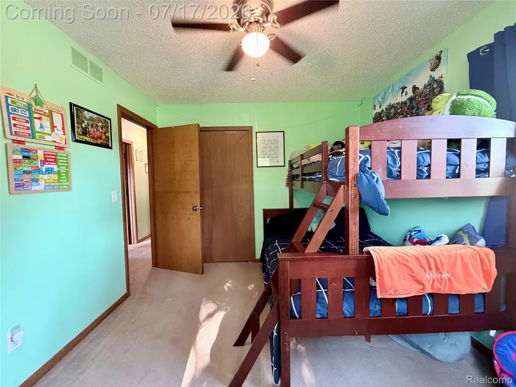 39941 Bridgeview Street Harrison Charter Township MI 48045