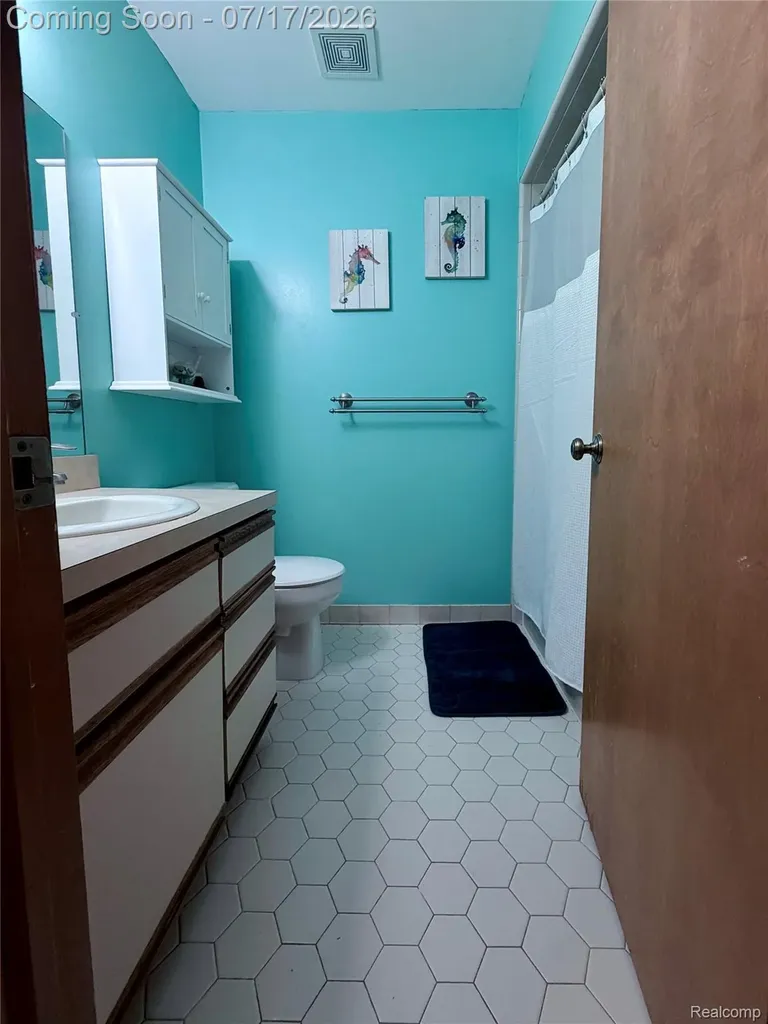 39941 Bridgeview Street Harrison Charter Township MI 48045