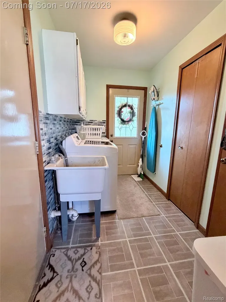 39941 Bridgeview Street Harrison Charter Township MI 48045