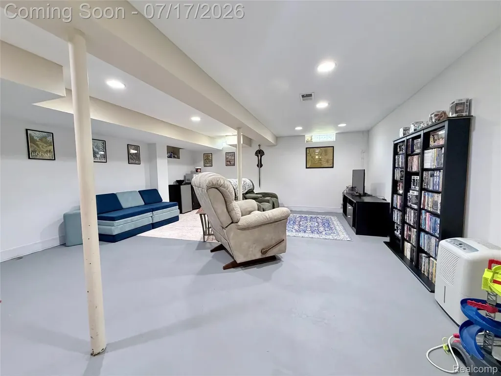 39941 Bridgeview Street Harrison Charter Township MI 48045