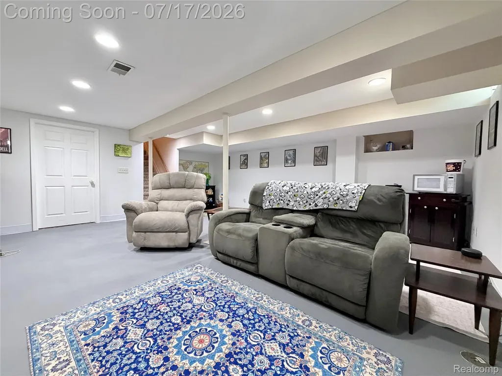39941 Bridgeview Street Harrison Charter Township MI 48045