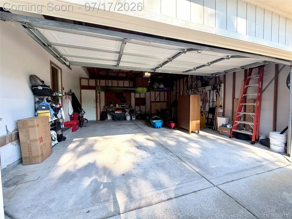 39941 Bridgeview Street Harrison Charter Township MI 48045