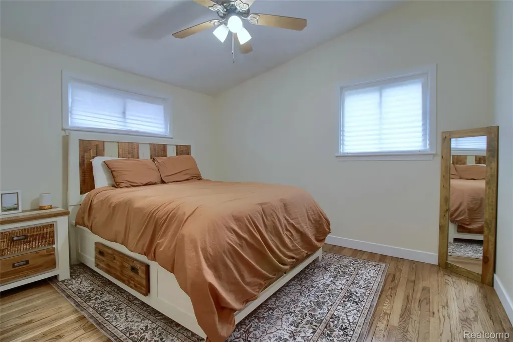 8134 Melvin Avenue Westland City MI 48185