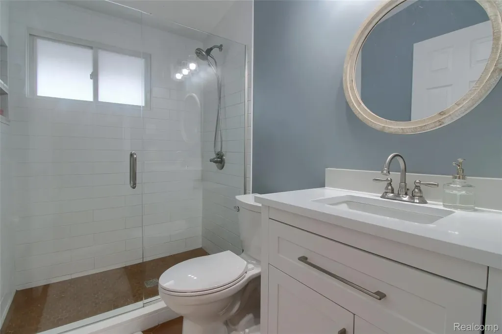8134 Melvin Avenue Westland City MI 48185