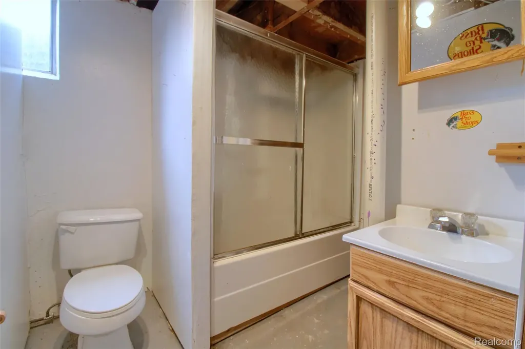8134 Melvin Avenue Westland City MI 48185