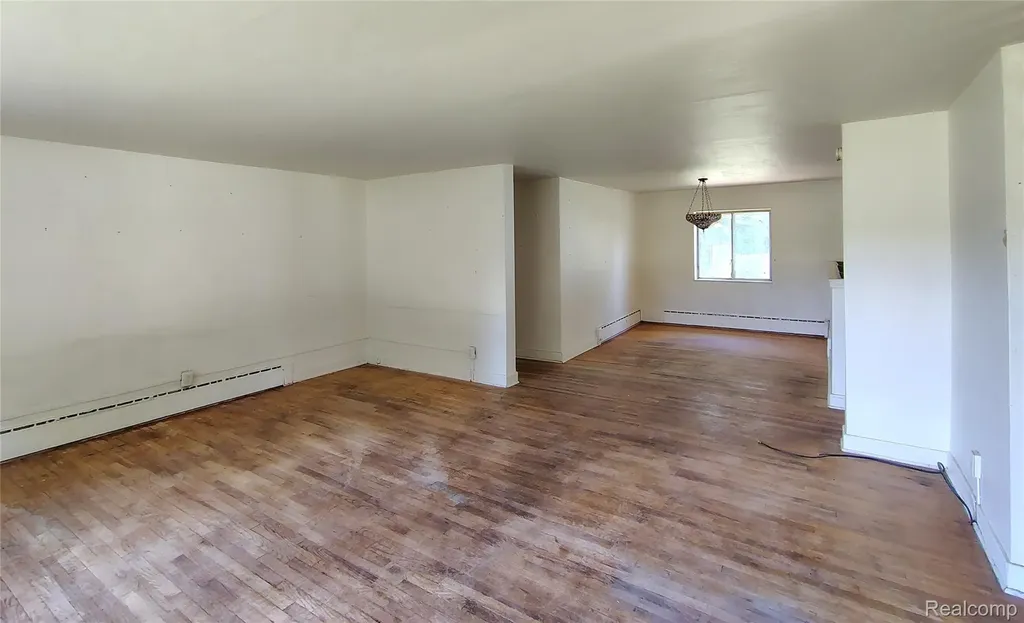 5600 Hemingway Lake Road Otter Lake Village MI 48464