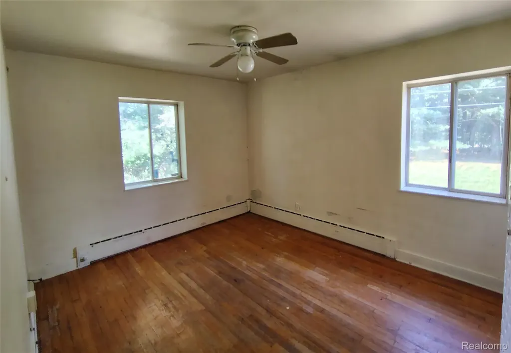 5600 Hemingway Lake Road Otter Lake Village MI 48464