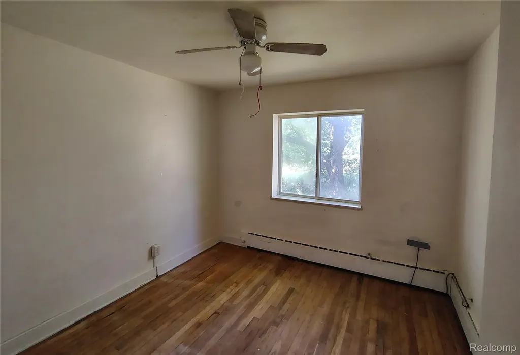 5600 Hemingway Lake Road Otter Lake Village MI 48464