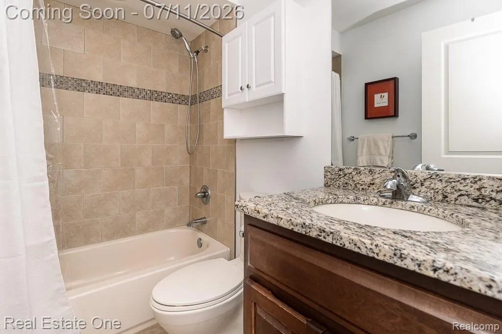 1067 Newgate Court Oakland Charter Township MI 48363