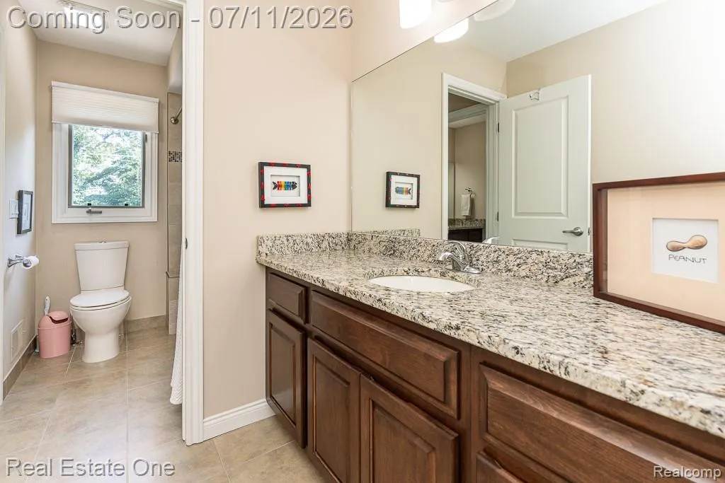 1067 Newgate Court Oakland Charter Township MI 48363