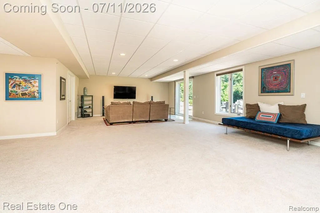 1067 Newgate Court Oakland Charter Township MI 48363