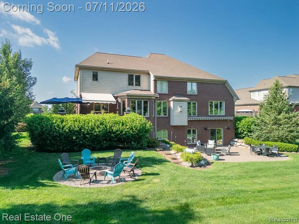 1067 Newgate Court Oakland Charter Township MI 48363