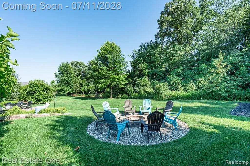 1067 Newgate Court Oakland Charter Township MI 48363