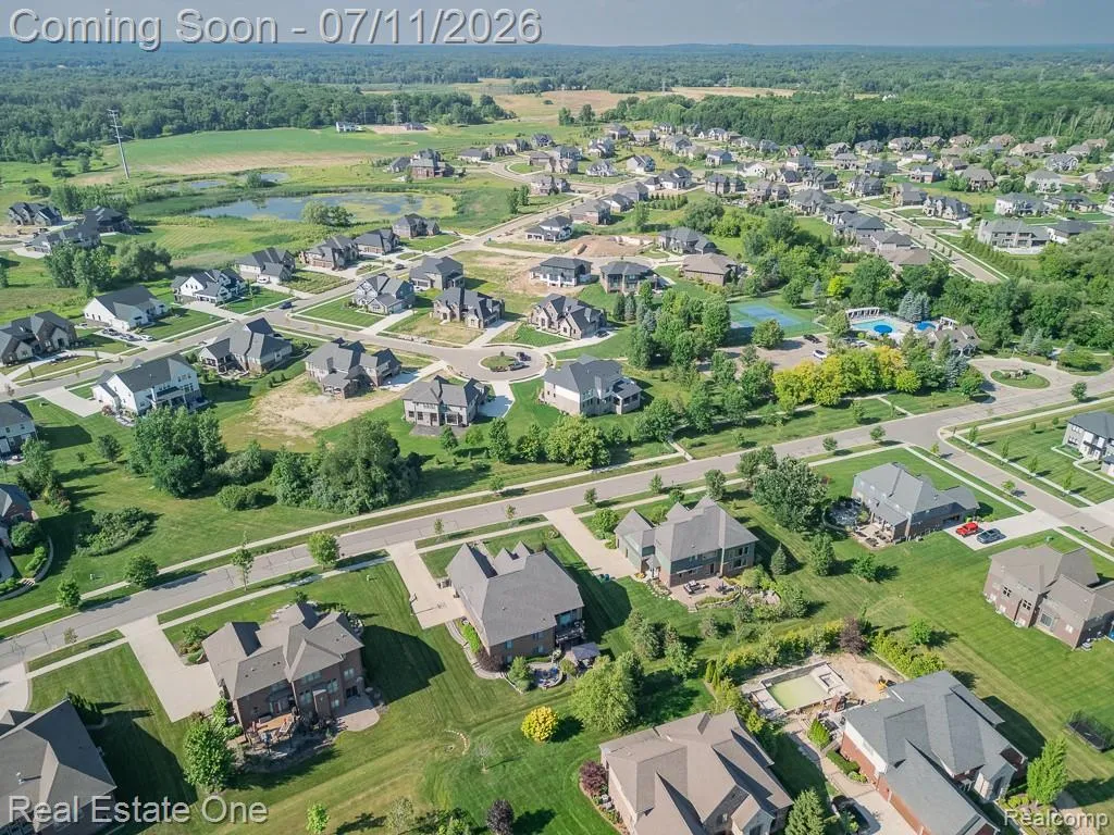 1067 Newgate Court Oakland Charter Township MI 48363