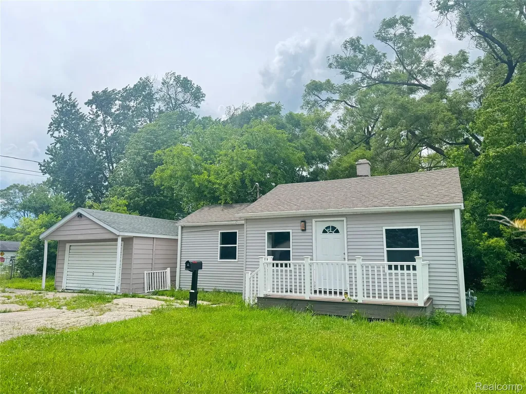 3553 N Monroe Street Carrollton Township MI 48724