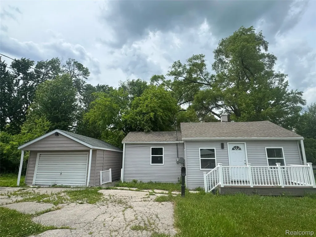 3553 N Monroe Street Carrollton Township MI 48724