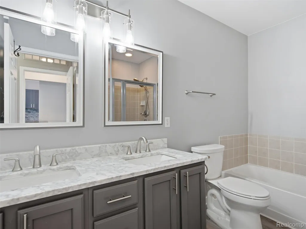 1528 Devon Lane Troy City MI 48084