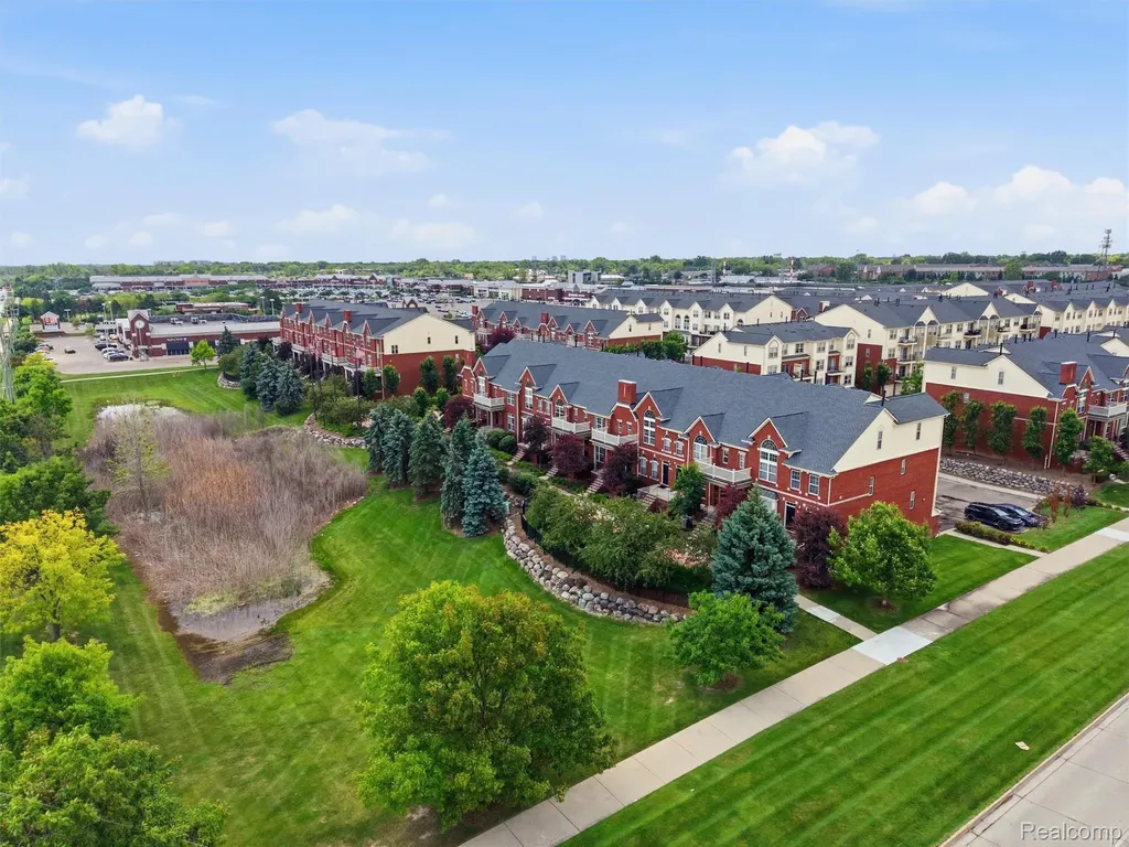 1528 Devon Lane Troy City MI 48084