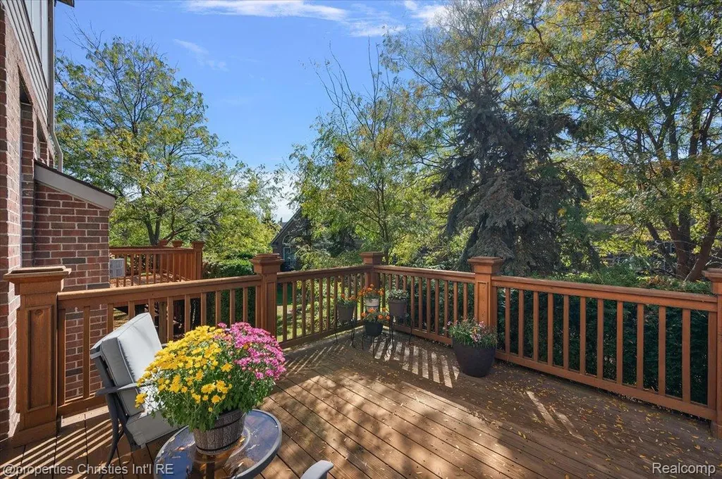 44683 Broadmoor Circle N Northville Township MI 48168