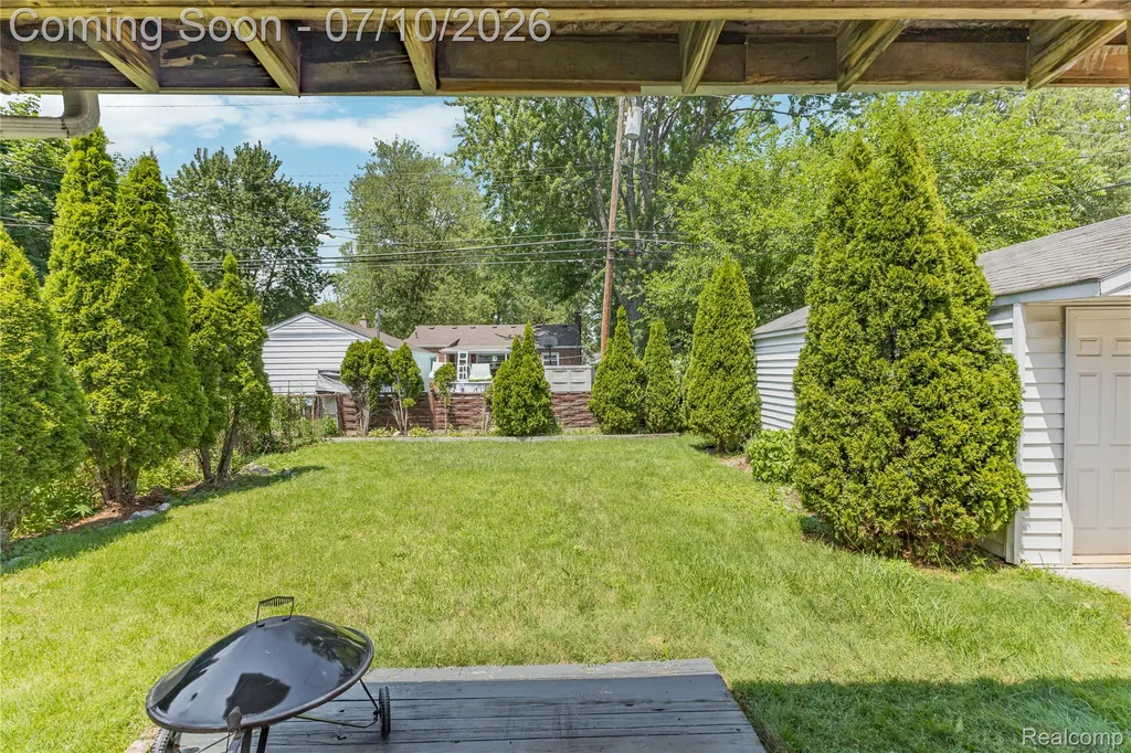 26508 Five Mile Road Redford Charter Township MI 48239