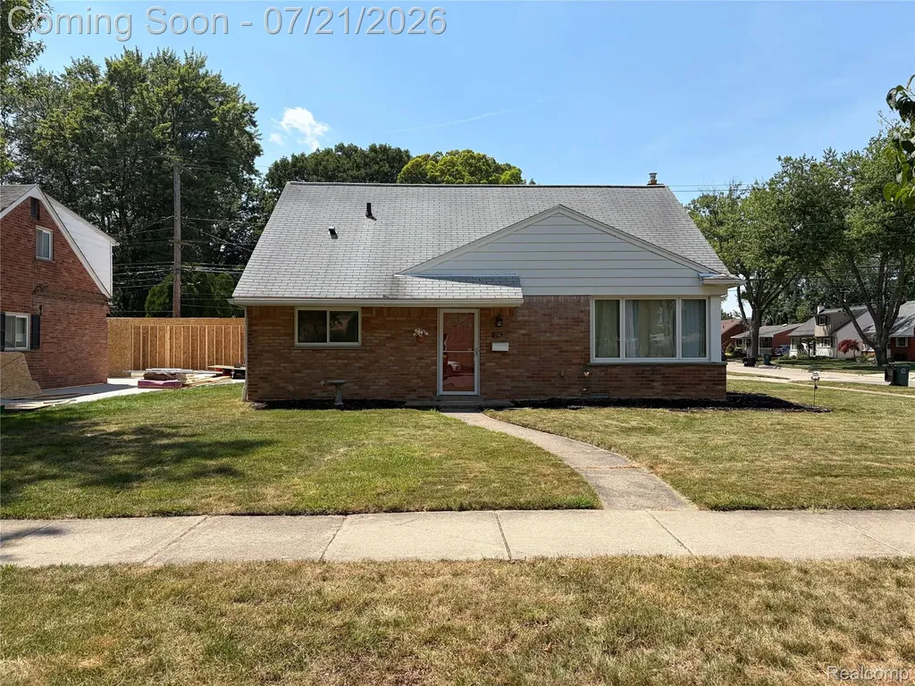 747 Jamaica Drive Troy City MI 48083