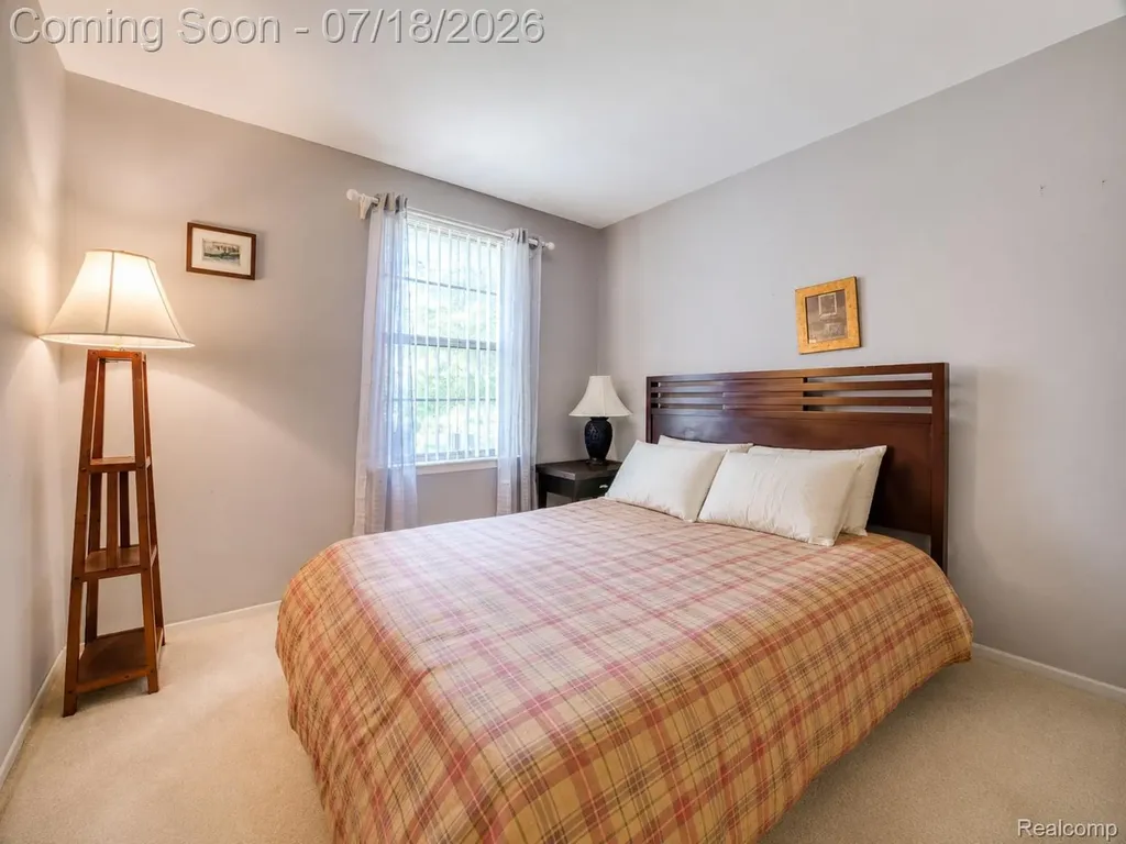 30 Pine Tree Ridge Drive Waterford Charter Township MI 48327