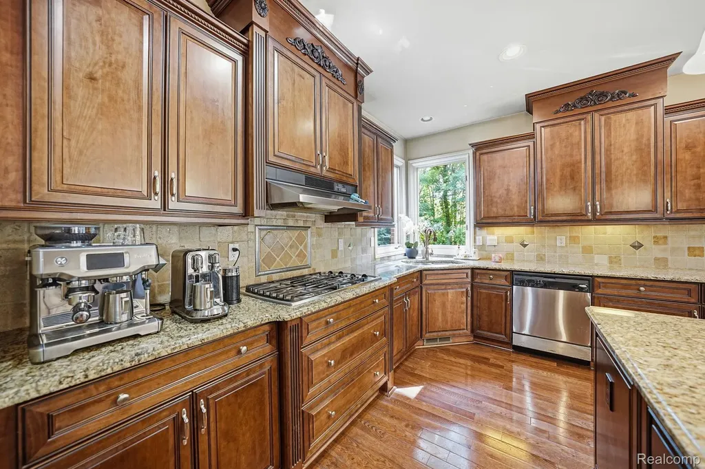 26363 Mandalay Circle Novi City MI 48374
