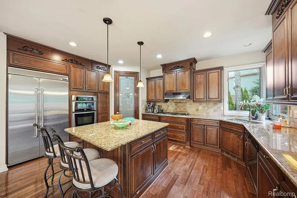 26363 Mandalay Circle Novi City MI 48374