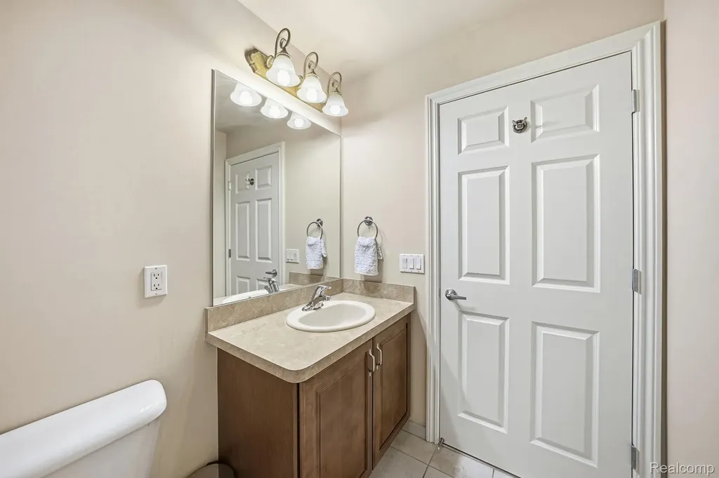 26363 Mandalay Circle Novi City MI 48374