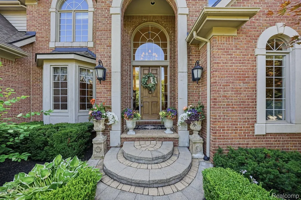 26363 Mandalay Circle Novi City MI 48374