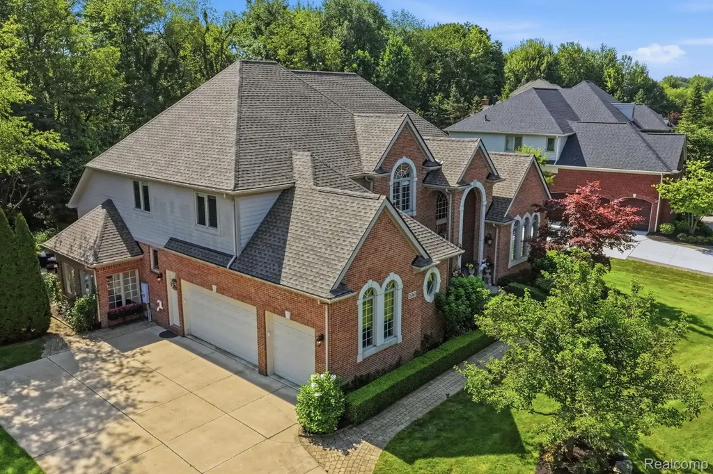 26363 Mandalay Circle Novi City MI 48374