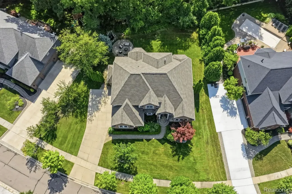 26363 Mandalay Circle Novi City MI 48374