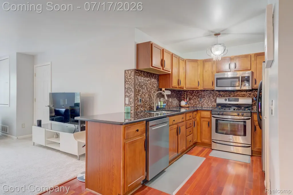 53041 Providence Drive Shelby Charter Township MI 48316