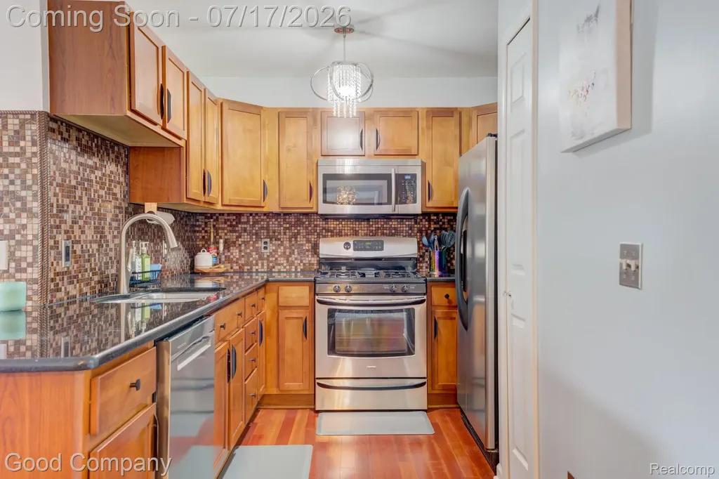 53041 Providence Drive Shelby Charter Township MI 48316