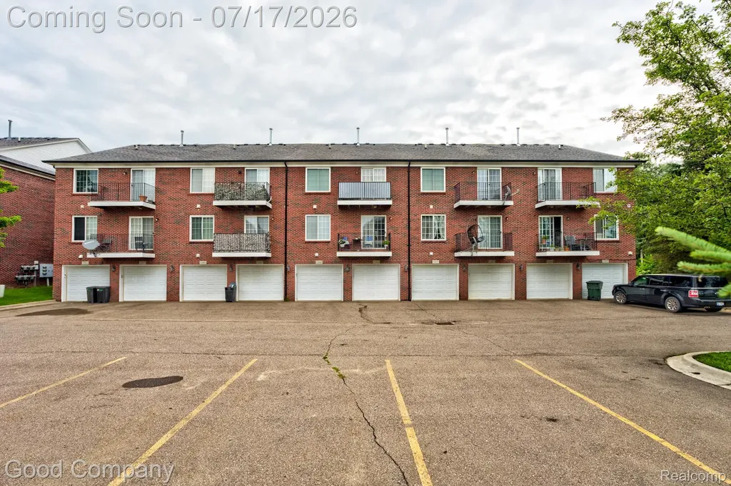 53041 Providence Drive Shelby Charter Township MI 48316