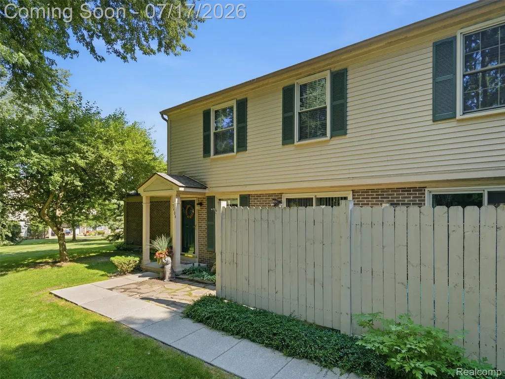 3404 Gingell Drive Orion Charter Township MI 48359
