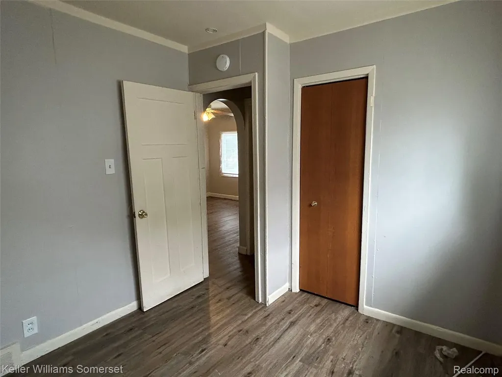 11376 Rivard Avenue Warren City MI 48089