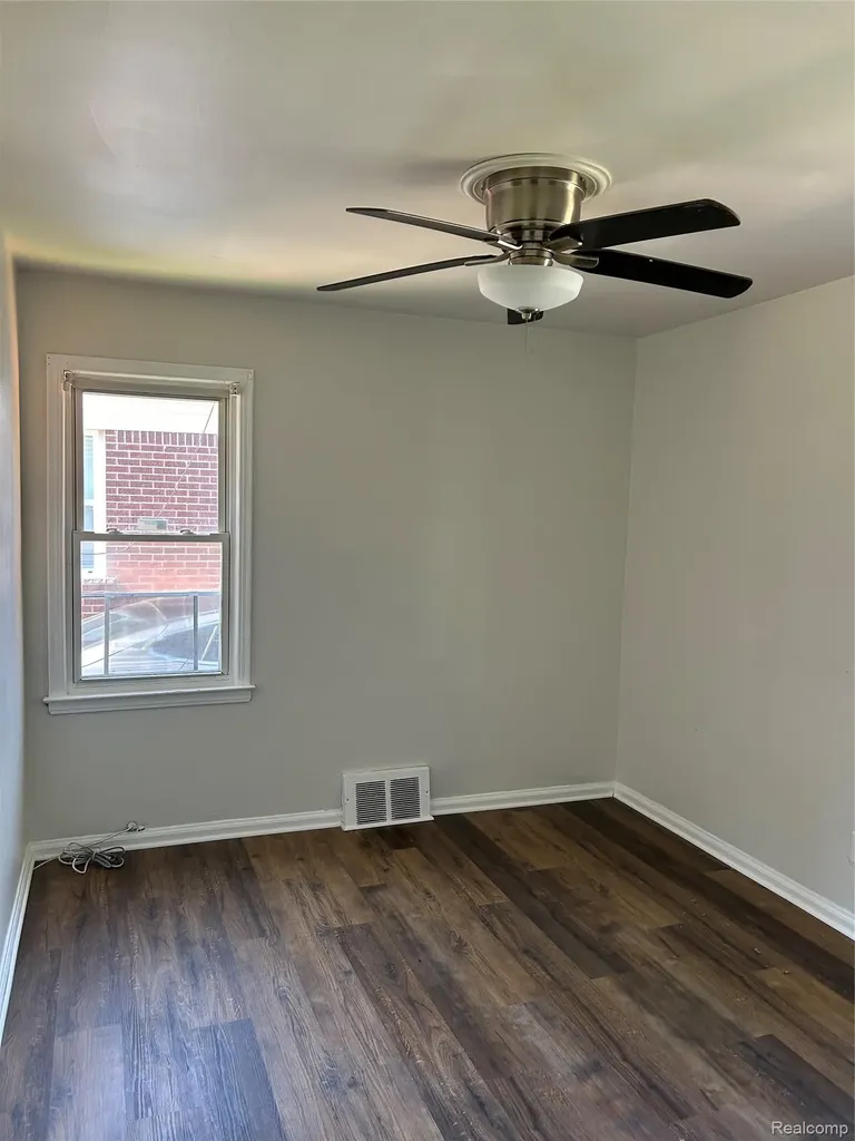 12914 Hazelton Street Detroit City MI 48223